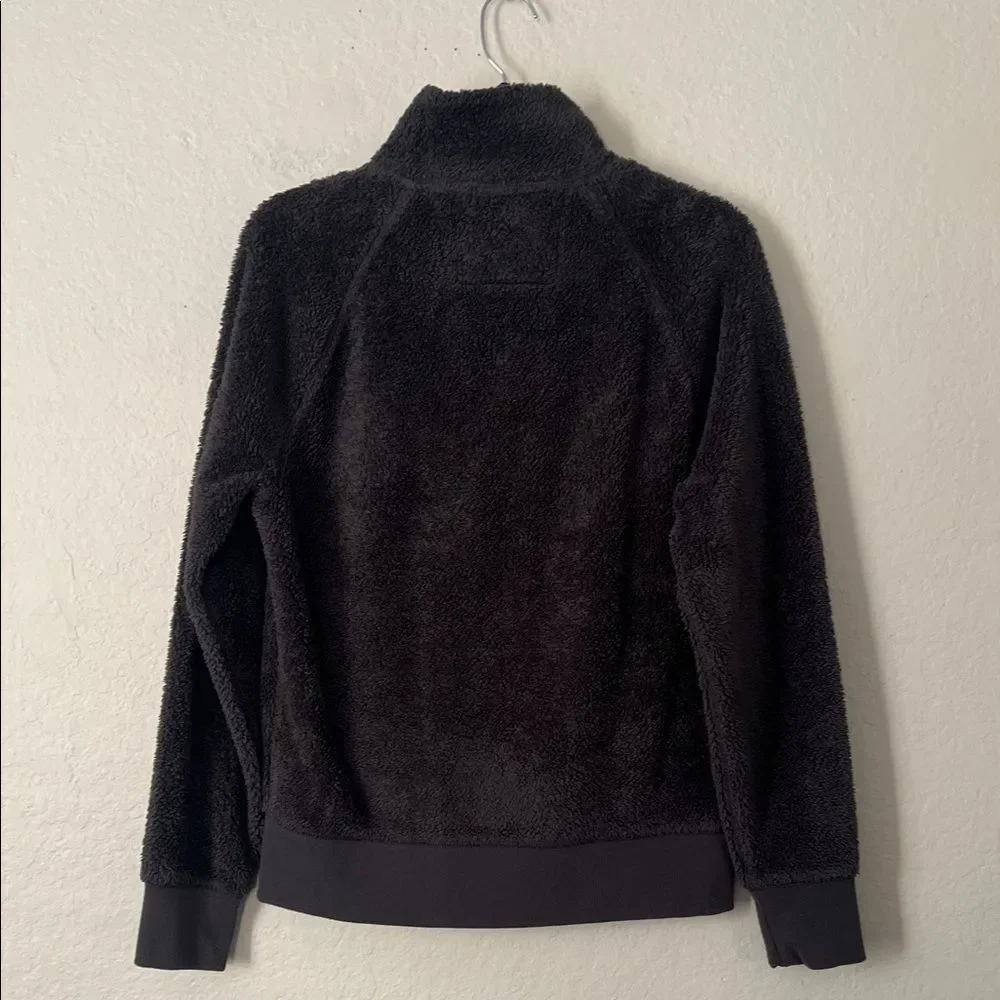 Like New! Banana Republic Men's Zip-Up Black Fleece Jacket Pockets in Size S